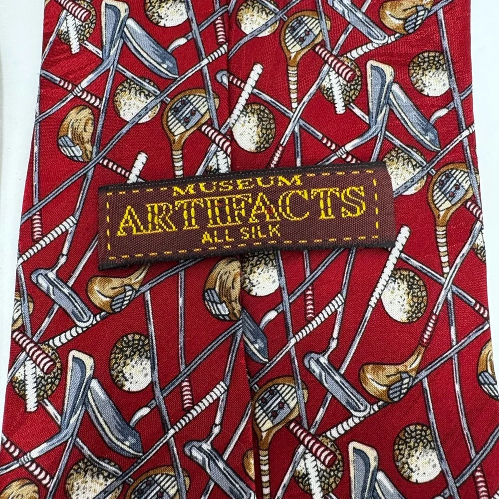 MUSEUM ARTIFACTS vintage Handmade 100% Silk Tie Men's Red  Golf‎ Tie